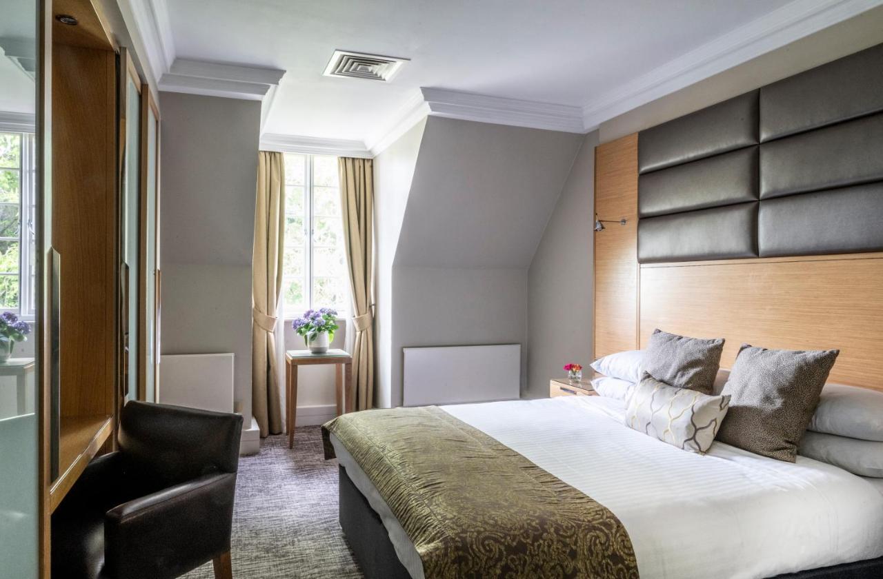 קובהאם Woodlands Park Hotel מראה חיצוני תמונה