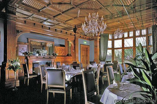 קובהאם Woodlands Park Hotel מראה חיצוני תמונה
